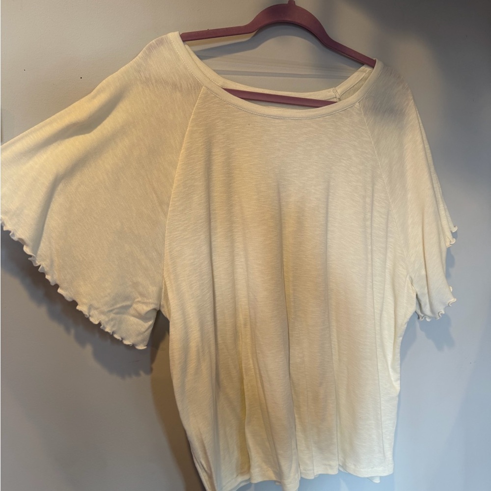 Ava & Viv Cream Flutter Sleeve Top